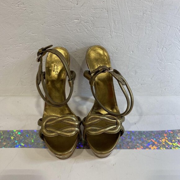 GUCCI GOLD HEELS SIZE 38 1/2 - Picture 1 of 7